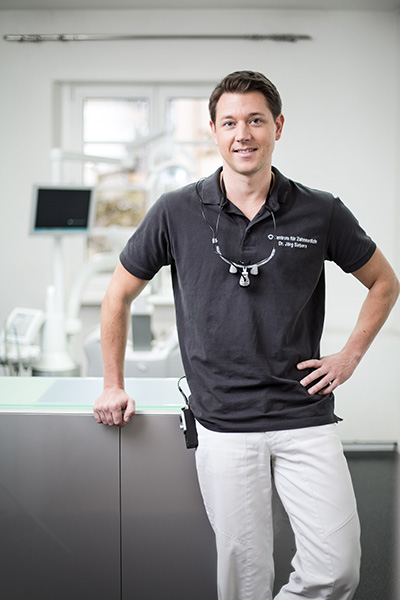 Zahnarzt Dr. Siebers, Parodontologie-Spezialist